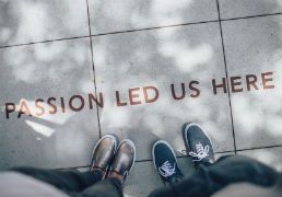 Como Escrever Anúncios de Emprego Irresistíveis